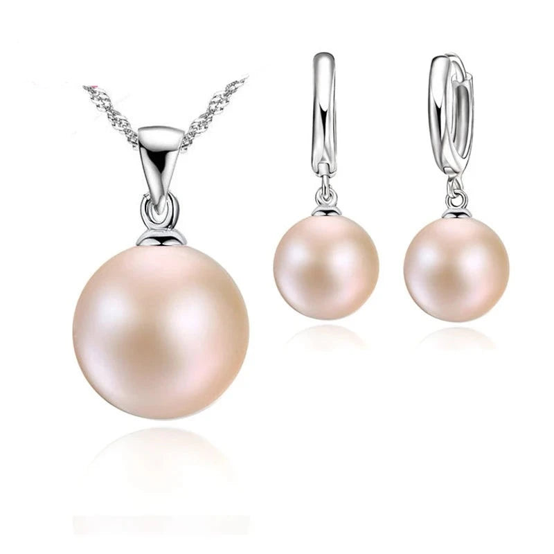 Lisa- Pearl earring and necklace set in sterling silver