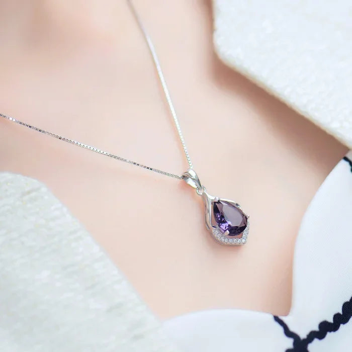 Nita- Natural Amethyst pendant with chain in Sterling Silver